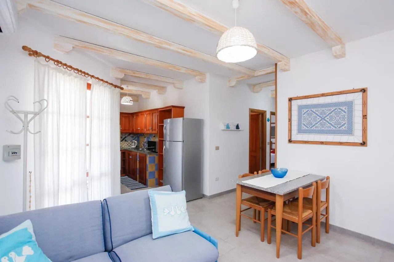 Tatil Evi Trilo Mare Villa Budoni İtalya